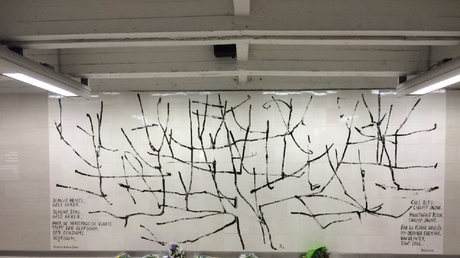 Attentat de Bruxelles : comme à Paris, une œuvre inaugurée avec une faute d’orthographe