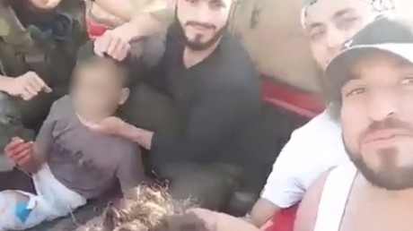 Des rebelles syriens «modérés» se seraient filmés en train de décapiter un enfant à Alep