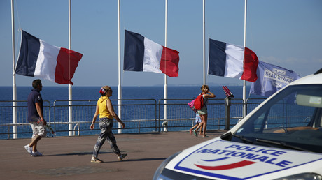 Dispositif policier à Nice le 14 juillet : Cazeneuve ordonne une enquête administrative