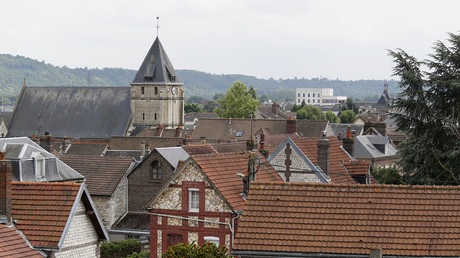 EN CONTINU : La France sous le choc après l'attentat dans une église près de Rouen