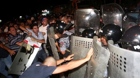 Tensions en Arménie : 165 personnes arrêtées après des affrontements avec la police