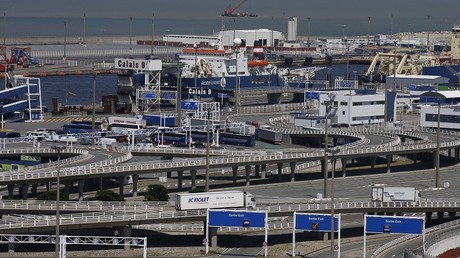 Calais : les mesures de sécurité drastiques effraient les usagers britanniques du ferry
