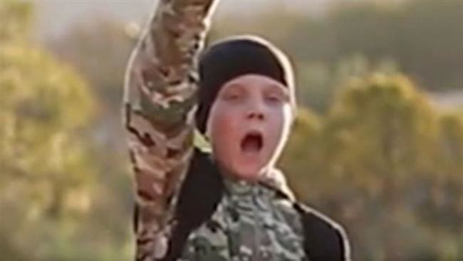 Un garçon britannique exécute un otage dans une nouvelle vidéo de Daesh