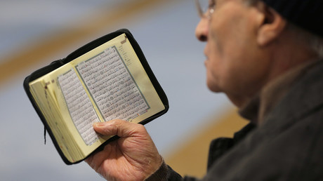 Formation des imams, surveillance des prisons... la France muscle son dispositif contre-terroriste