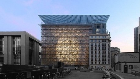 Un œuf dans un cube à 312 millions d’euros, rien n’est trop beau pour le Conseil européen (IMAGES)
