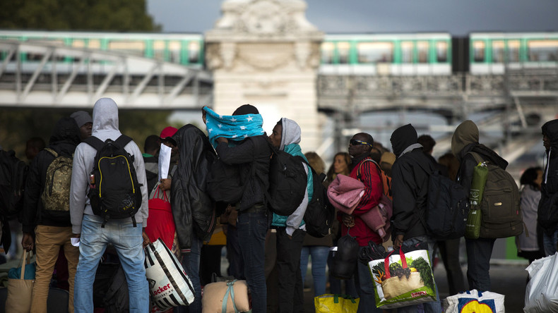 Deux camps de réfugiés ouverts à Paris d'ici la fin de l'année