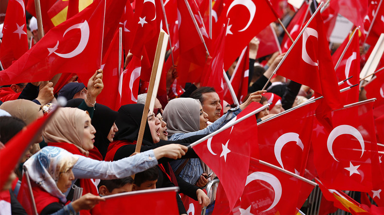 Turquie : le ministre des Affaires étrangères turc estime que son peuple ne veut plus de l'UE