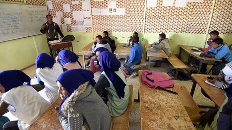 Lycéennes non-voilées privées de rentrée en Algérie : la ministre de l’Education ouvre une enquête
