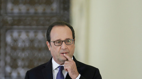 Conférence de François Hollande en Roumanie : soutien à Junker et promesses pour Alstom à Belfort