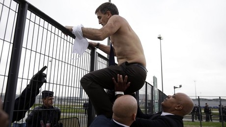 Bobigny : quinze salariés d’Air France jugés dans le procès de la «chemise arrachée» 