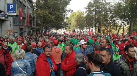 Bruxelles : manifestation d’ampleur contre le gouvernement et la «loi travail» belge (IMAGES)