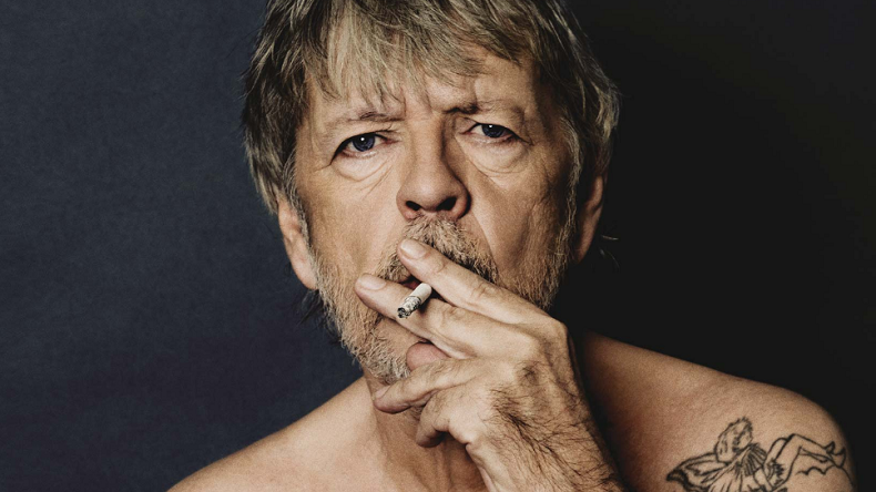 Renaud traite de «conna..e» une journaliste qui l'avait accusé d'être un nazi