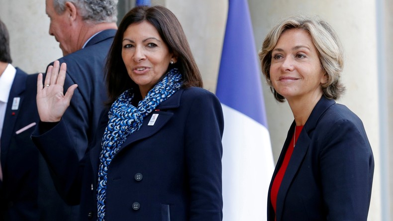 A Erevan, Anne Hidalgo dépose une couronne en mémoire du génocide arménien (VIDEO)