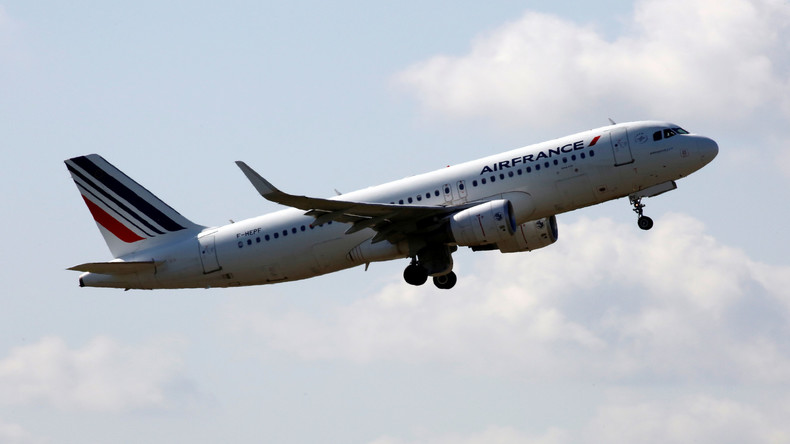 Un vol d'Air France reliant Barcelone à Paris détourné vers Toulouse suite à une urgence