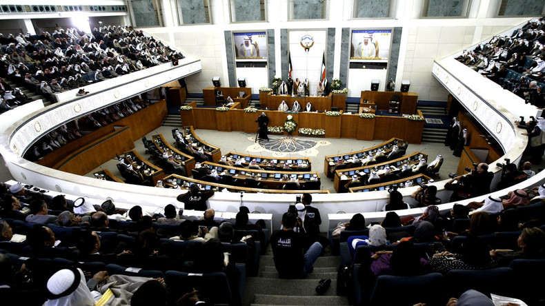 Koweït : l'émir a dissous le Parlement