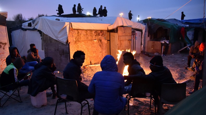 Evacuation de la Jungle à Calais : les élus ne savent pas qui ils doivent accueillir