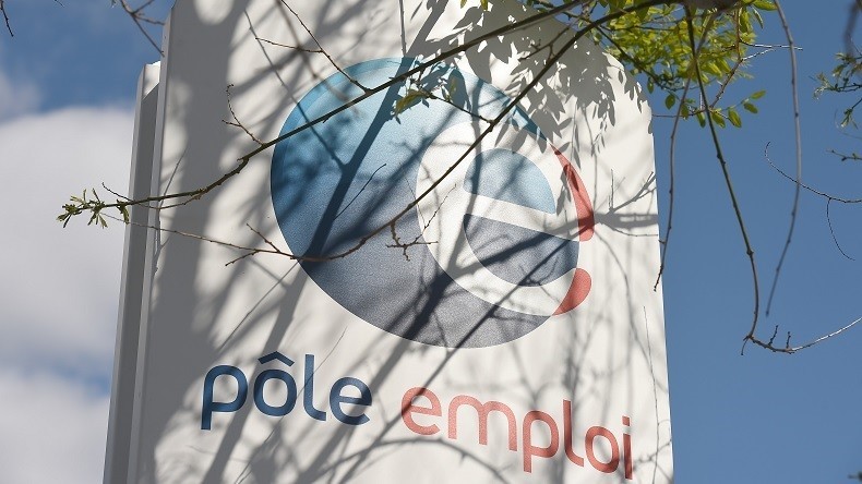 Pôle emploi : le chômage connaît sa plus forte baisse mensuelle depuis 1996