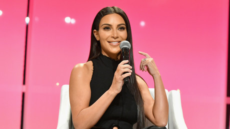 Attaque de Kim Kardashian dans un hôtel à Paris : un préjudice qui s'élèverait à 10 millions d'euros