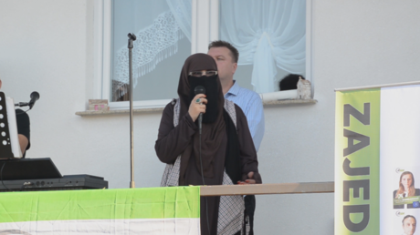 En Bosnie-Herzégovine, une femme se présente aux élections municipales en…  voile intégral !
