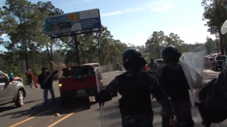 Des violences éclatent entre la police et des activistes lors d'une manifestation au Honduras