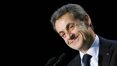 Nicolas Sarkozy se prépare-t-il à interdire le port du voile dans l'espace public ?