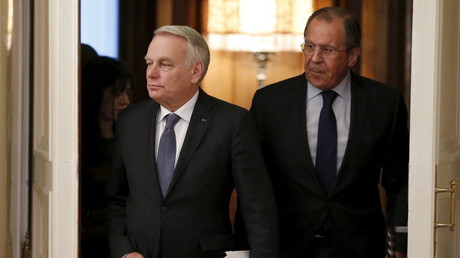 Syrie : le chef de la diplomatie française arrive à Moscou dans un lourd climat de tensions