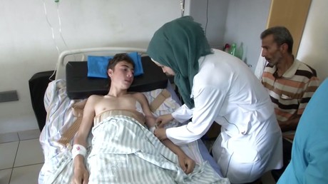 «Un garçon réduit en miettes» : des habitants d’Alep témoignent de l'horreur à RT (EXCLUSIF)