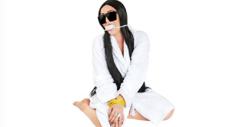 Etats-Unis : un costume d'Halloween représentant Kim Kardashian bâillonnée retiré de la vente 