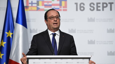 Hollande met en garde Londres : «Theresa May veut un Brexit dur, la négociation sera dure»