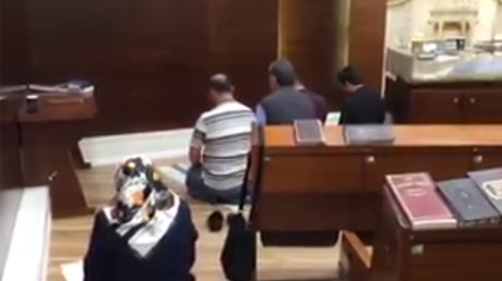 La prenant pour une mosquée, une famille turque prie dans la synagogue d'un aéroport israélien