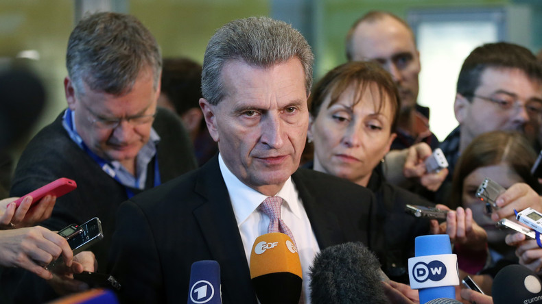 Le commissaire européen Oettinger s'«excuse» après avoir qualifié les Chinois de «bridés»