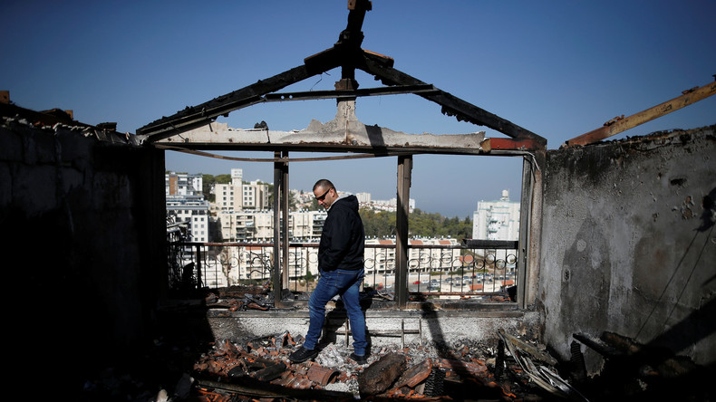 Pour un rabbin israélien, un couple dont le contrat de mariage a brûlé ne peut plus vivre ensemble