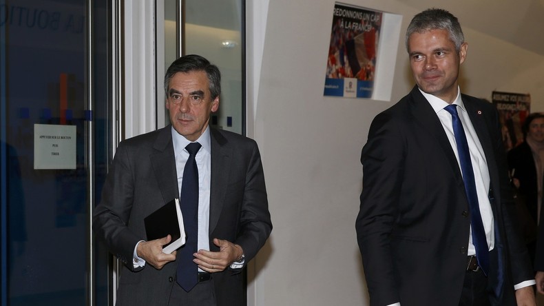 Les Républicains  : après sa victoire, François Fillon prend le parti en main