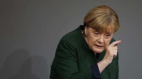 Angela Merkel veut déporter 100 000 migrants d'ici la fin de l'année.