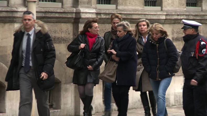 Les filles de Jacqueline Sauvage déposent une demande de grâce totale à l'Elysée