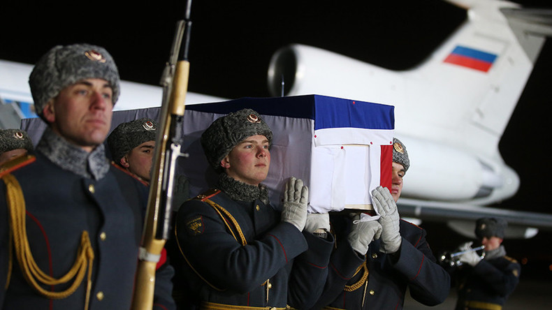 Les journalistes américains qui ont «dansé» sur la tombe de l'ambassadeur russe n'ont aucune honte