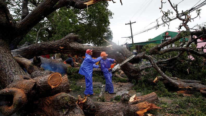 Les Philippines se préparent à un fort typhon pour le jour de Noël
