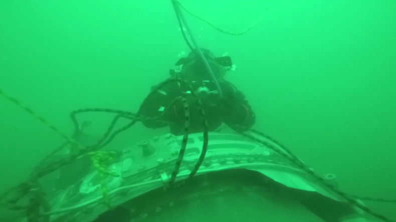 Images sous-marines des débris du Tu-154 qui s'est écrasé en mer Noire (VIDEO)