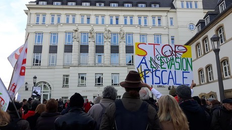 Rassemblement à Luxembourg en soutien aux accusés de LuxLeaks (PHOTOS)
