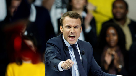 Sondage : Valls meilleur candidat socialiste pour 2017, Macron en tête du classement des politiques