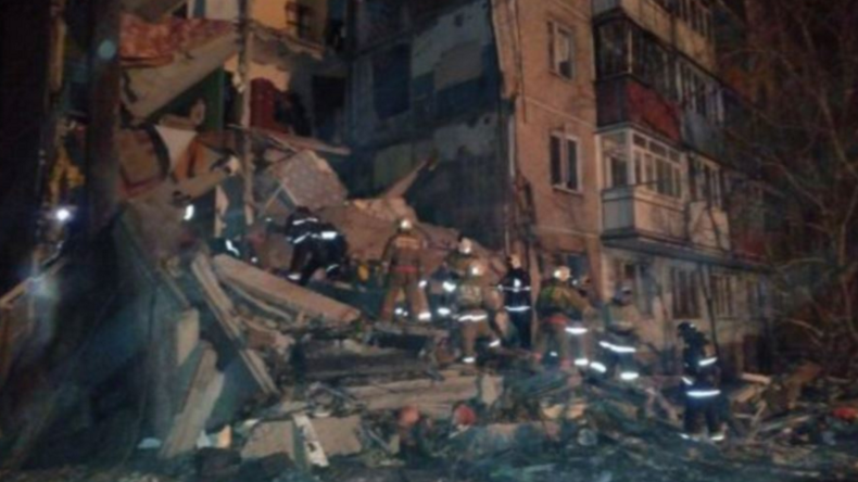 Kazakhstan : au moins neuf morts dans l'effondrement d'un immeuble (VIDEO)
