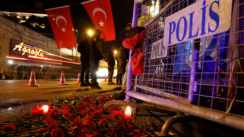 Un survivant de la boîte de nuit d'Istanbul sauvé grâce à son téléphone portable