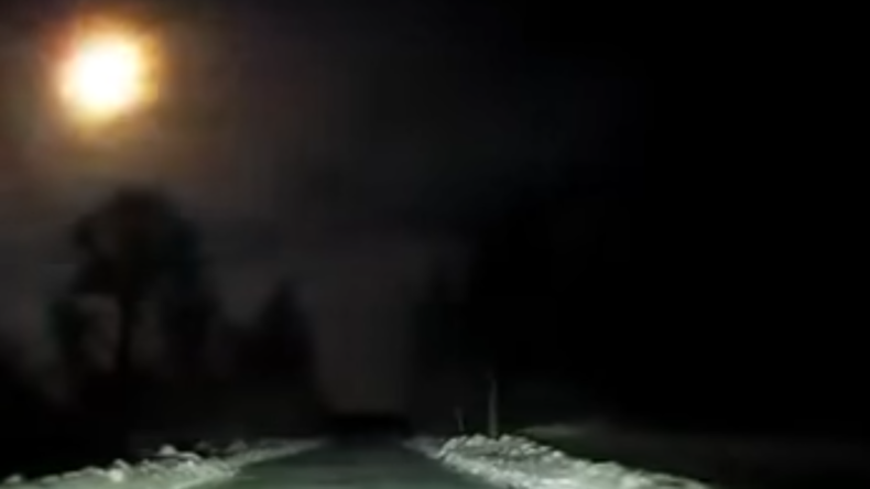 La chute d’une météorite éclaire la nuit du Grand Nord russe (VIDEO)