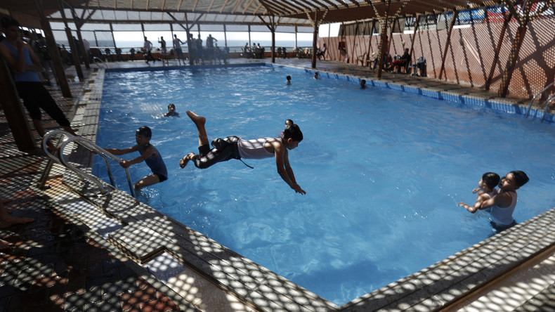 La Cour européenne des droits de l'homme refuse d'exempter les élèves musulmanes de piscine