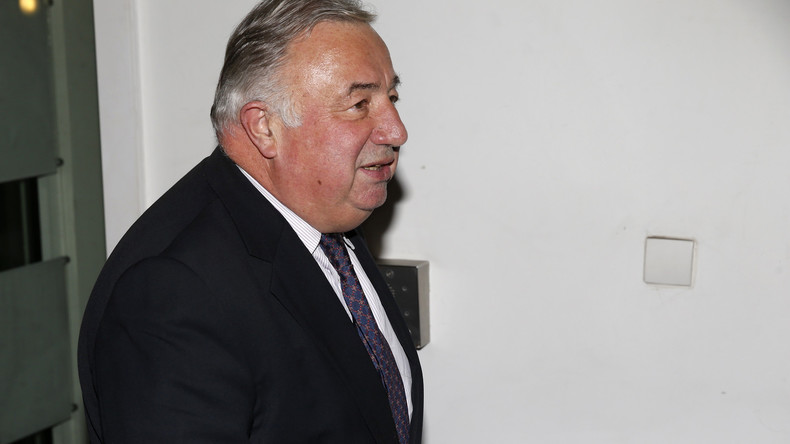 Sénat : Gérard Larcher règle ses comptes avec Gérard Collomb sur l'absentéisme