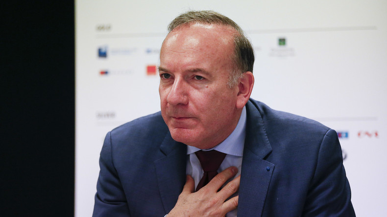 Pierre Gattaz critique le protectionnisme de Trump mais lui prête allégeance