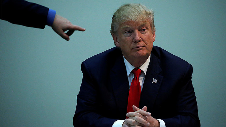 Le Deep State gagne : Trump a été forcé de suivre la ligne