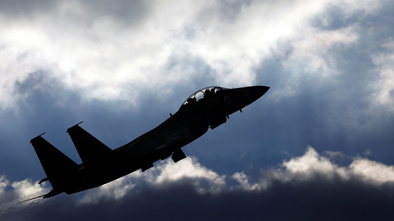 «Israël bombarde les militaires syriens, mais jamais Al-Qaïda»