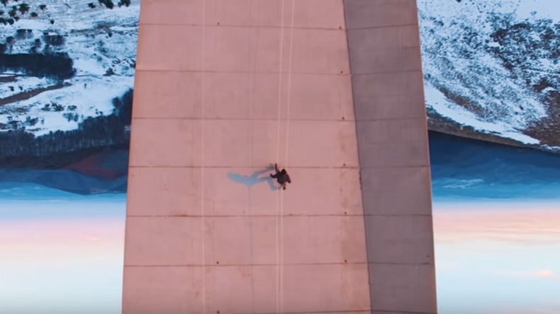 Parkour vu d’un drone : retour à l’époque des jeux vidéo en 2D