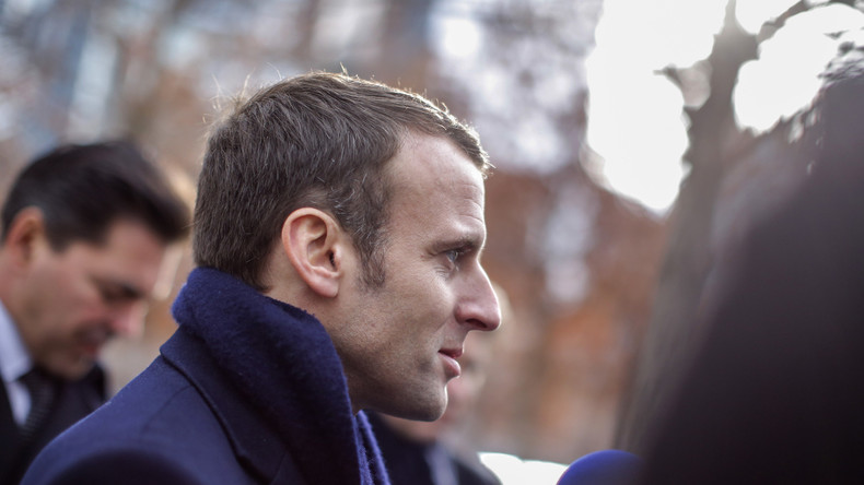 Présidentielle : l'appel du pied de Macron aux Français de l'étranger